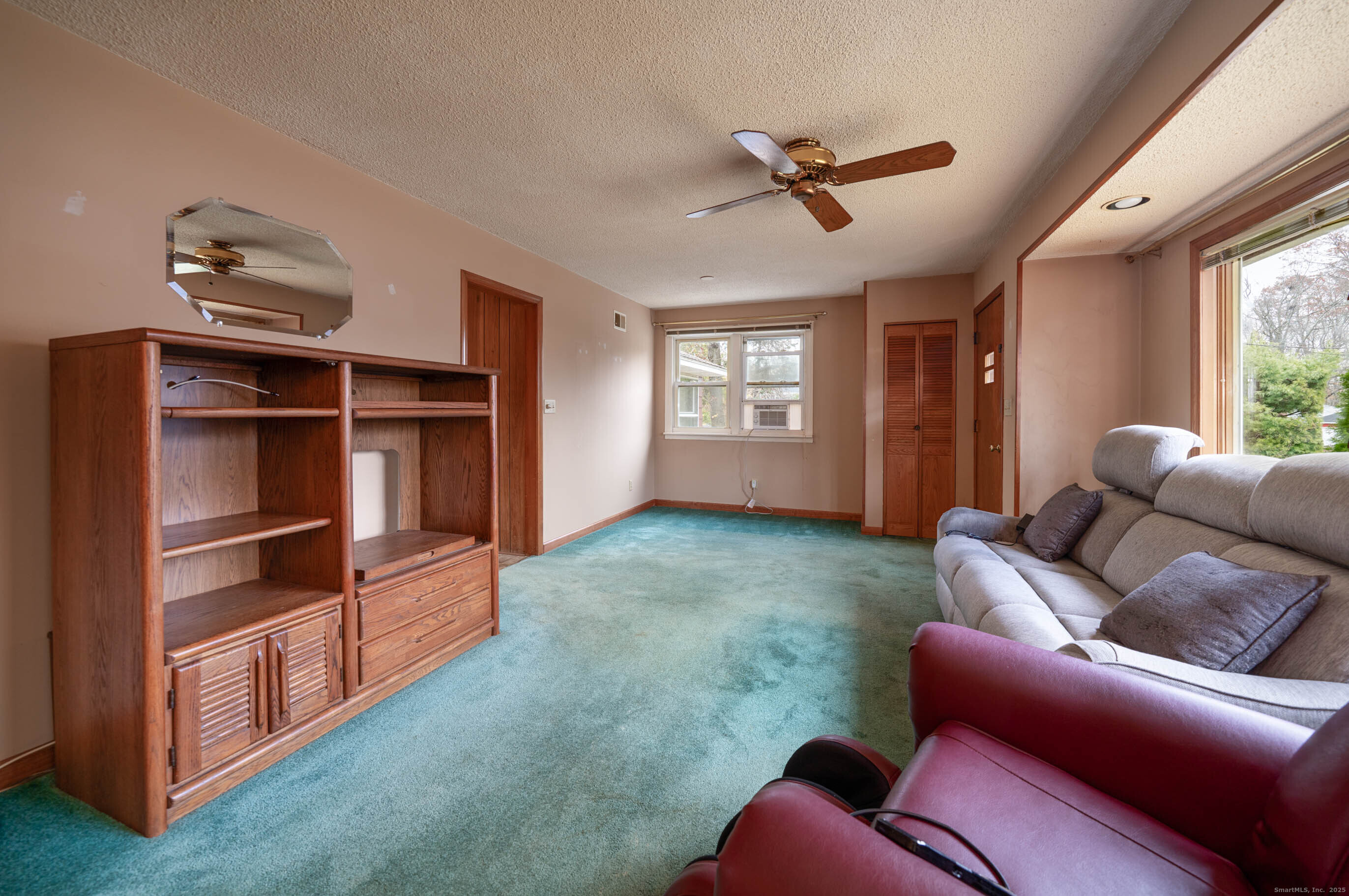 4 Sorrento Avenue East Haven CT 06512