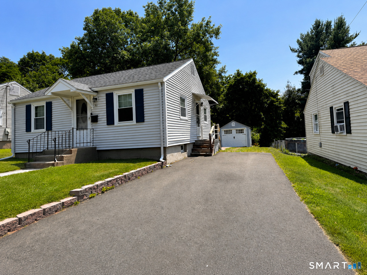 41 Bilyue Road Manchester CT 06042
