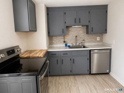 41 Bilyue Road Manchester CT 06042