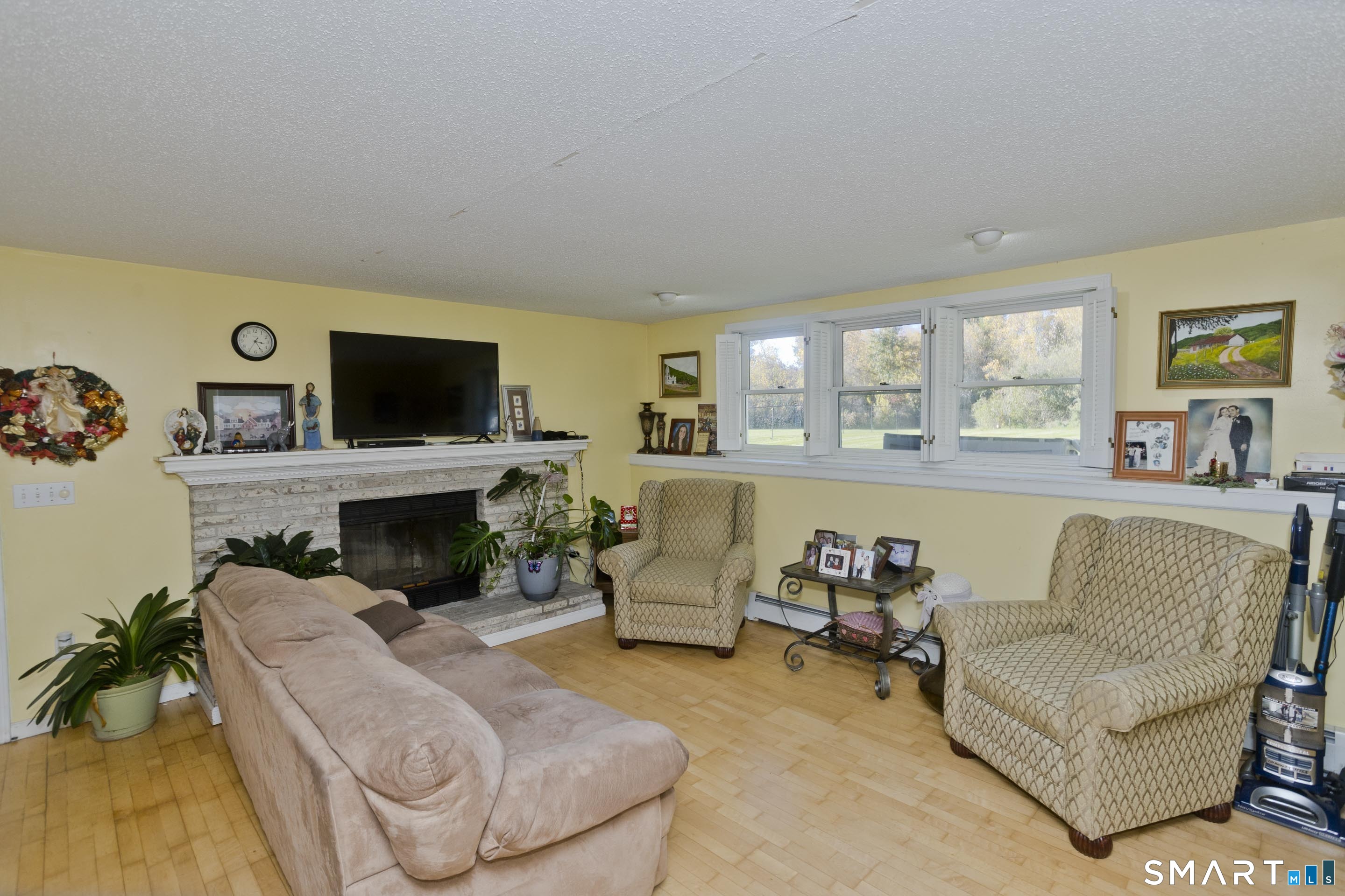 27 Berrios Hill Road Windsor CT 06095