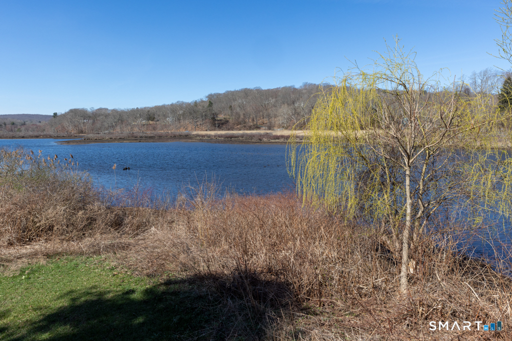 135 Middlesex Avenue Chester CT 06412