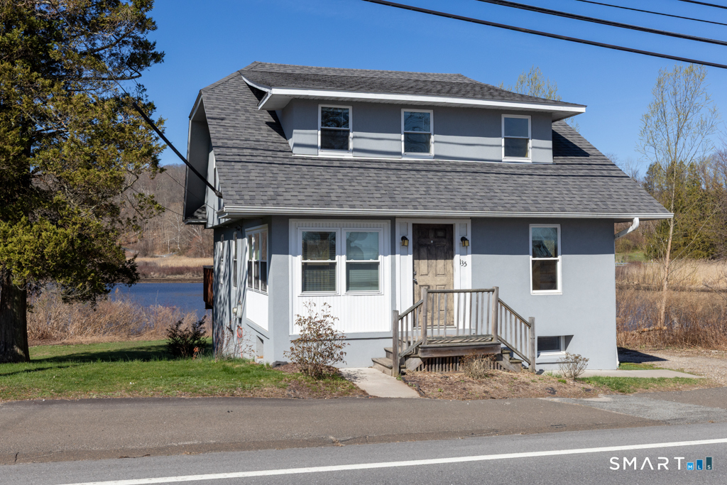 135 Middlesex Avenue Chester CT 06412