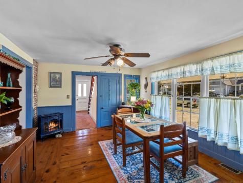 7 Nichols Lane Waterford CT 06385