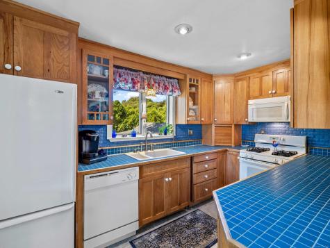 7 Nichols Lane Waterford CT 06385