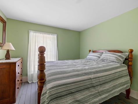 7 Nichols Lane Waterford CT 06385