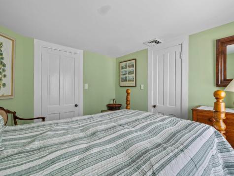 7 Nichols Lane Waterford CT 06385