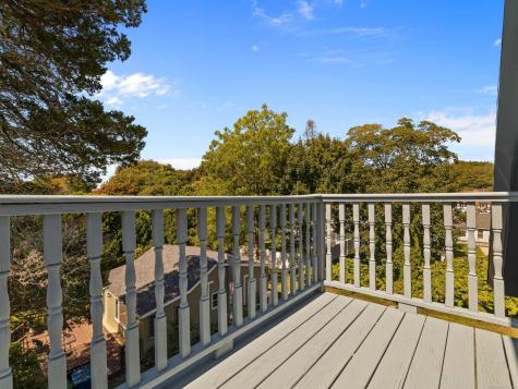 7 Nichols Lane Waterford CT 06385