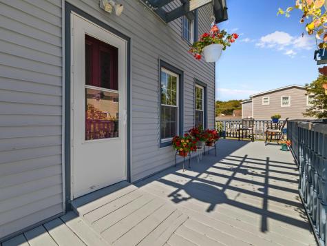 7 Nichols Lane Waterford CT 06385