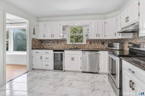 122 Marsh Drive Fairfield CT 06824