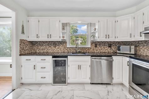 122 Marsh Drive Fairfield CT 06824