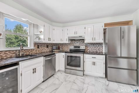 122 Marsh Drive Fairfield CT 06824