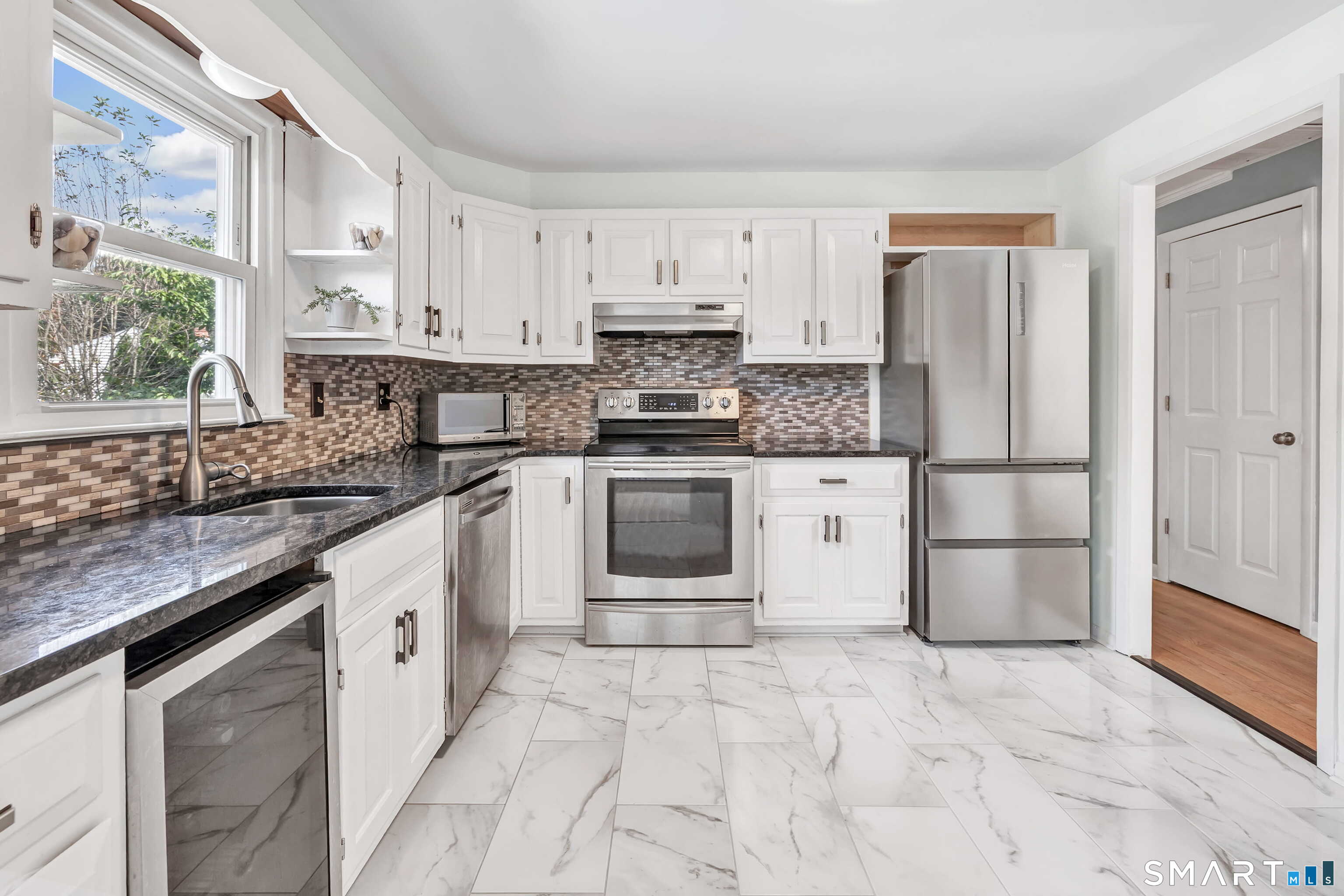 122 Marsh Drive Fairfield CT 06824