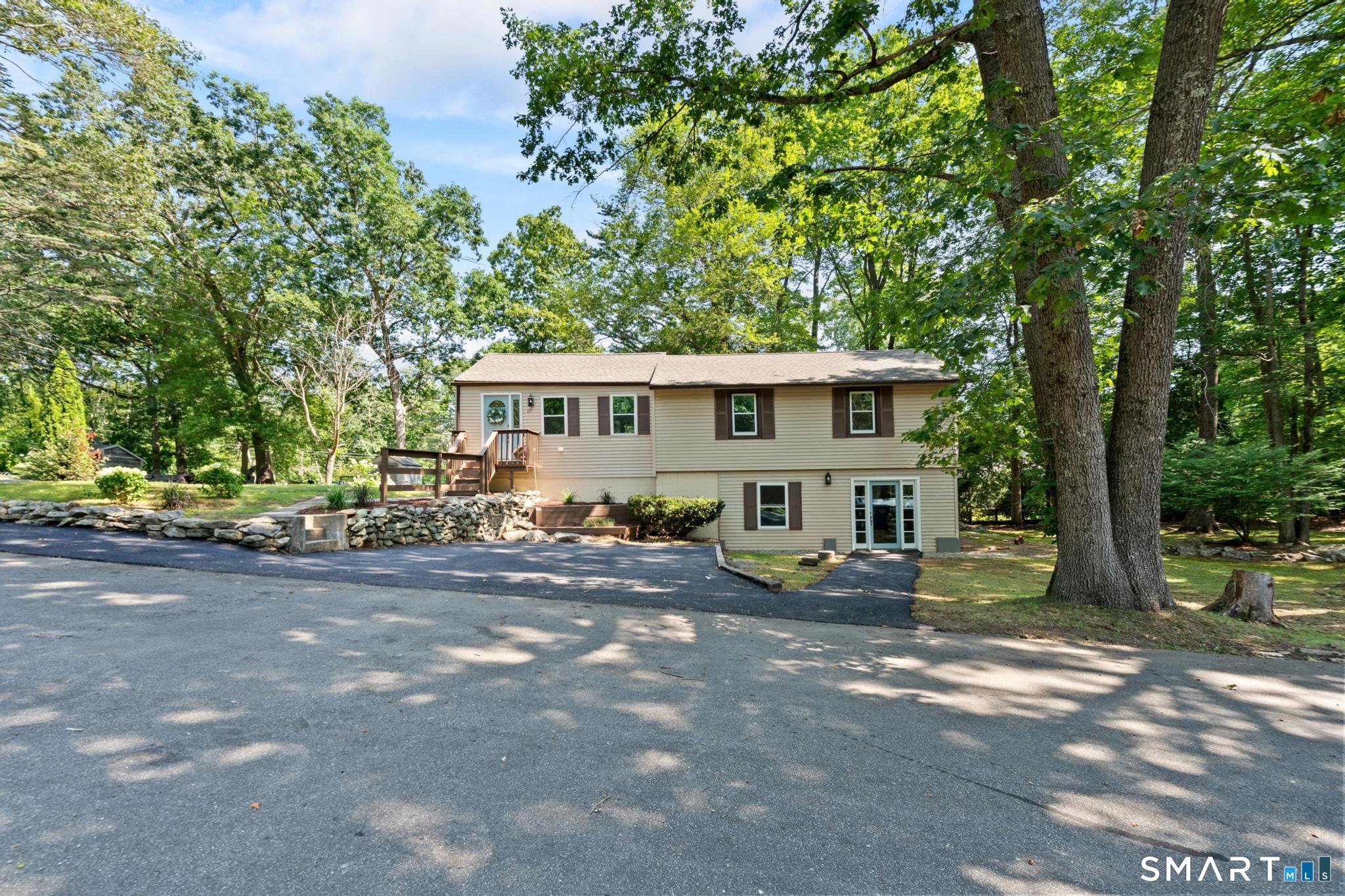 17 Ireland Drive Coventry CT 06238