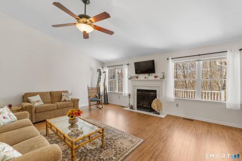 8 North Ridge East Hampton CT 06424
