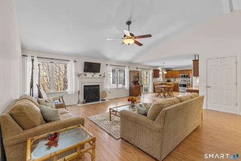 8 North Ridge East Hampton CT 06424