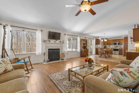 8 North Ridge East Hampton CT 06424