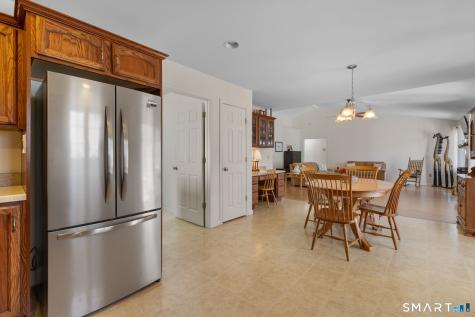 8 North Ridge East Hampton CT 06424