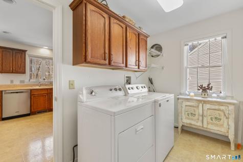 8 North Ridge East Hampton CT 06424