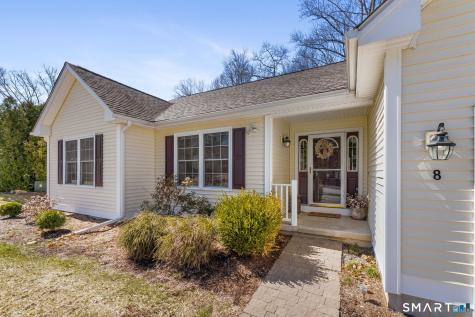 8 North Ridge East Hampton CT 06424