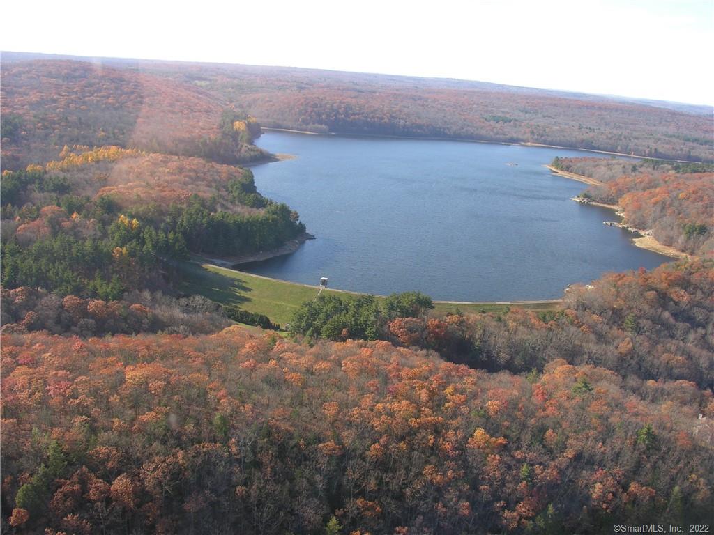 114 Daniel Trace Burlington CT 06013