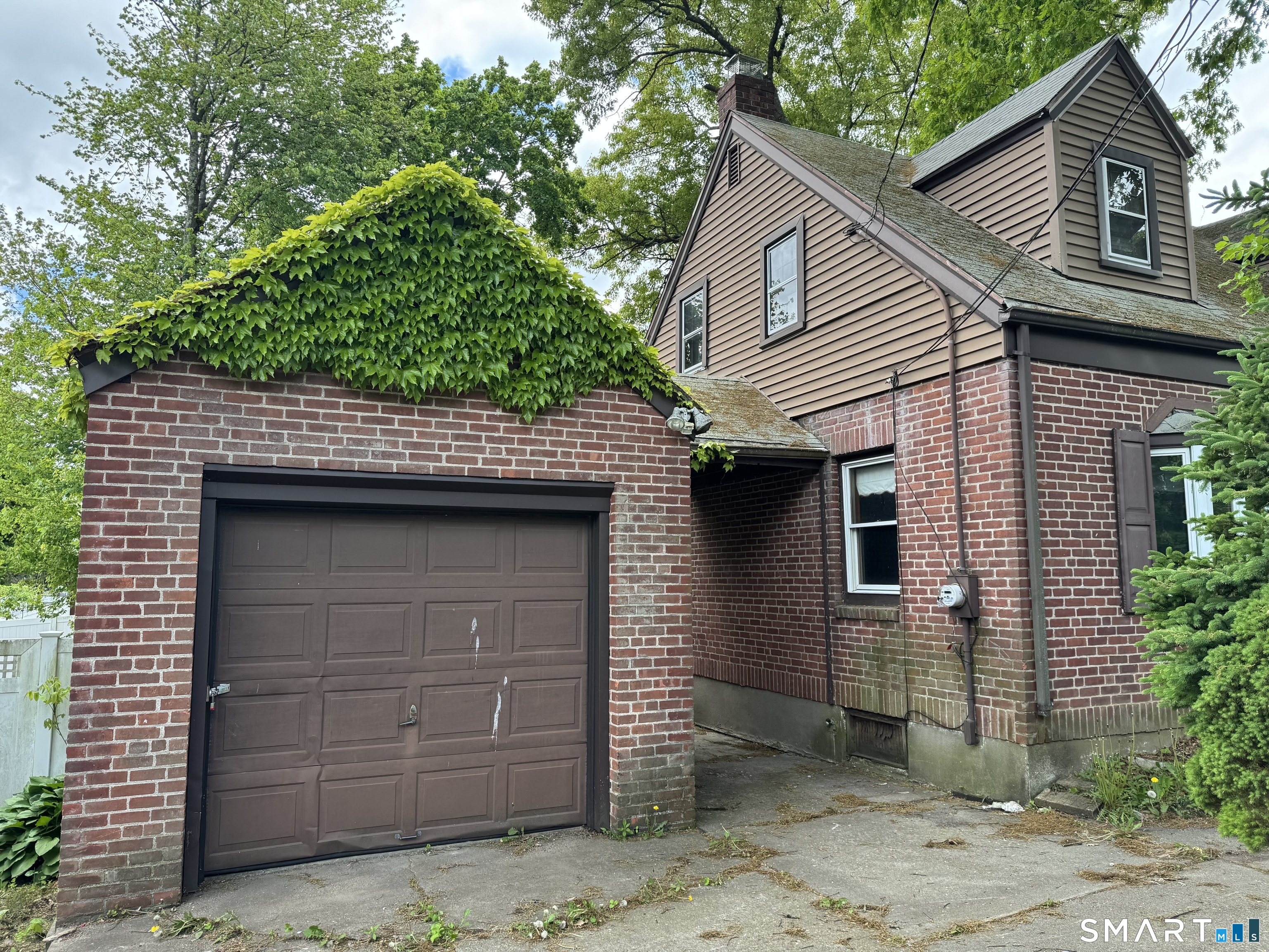 337 Jewett Avenue Bridgeport CT 06606