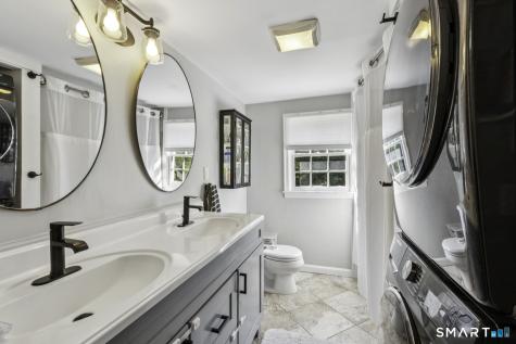 2-1/2 Newtown Terrace Norwalk CT 06851