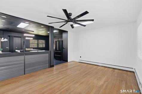 16 Beverly Road East Lyme CT 06357