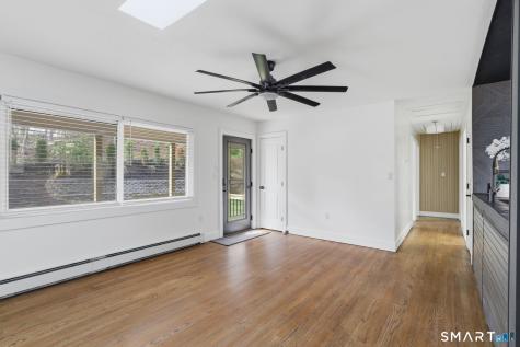16 Beverly Road East Lyme CT 06357
