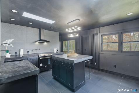 16 Beverly Road East Lyme CT 06357