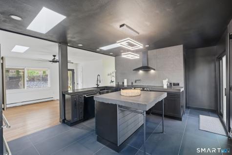 16 Beverly Road East Lyme CT 06357