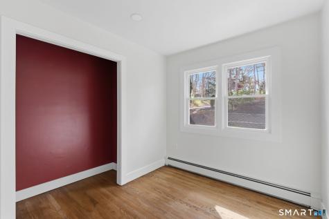 16 Beverly Road East Lyme CT 06357
