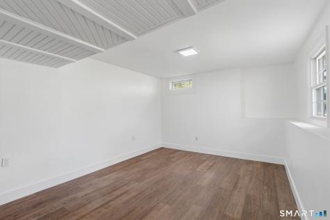 16 Beverly Road East Lyme CT 06357