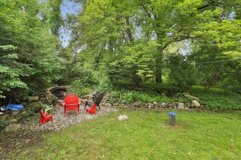 30 Lake Road Columbia CT 06237