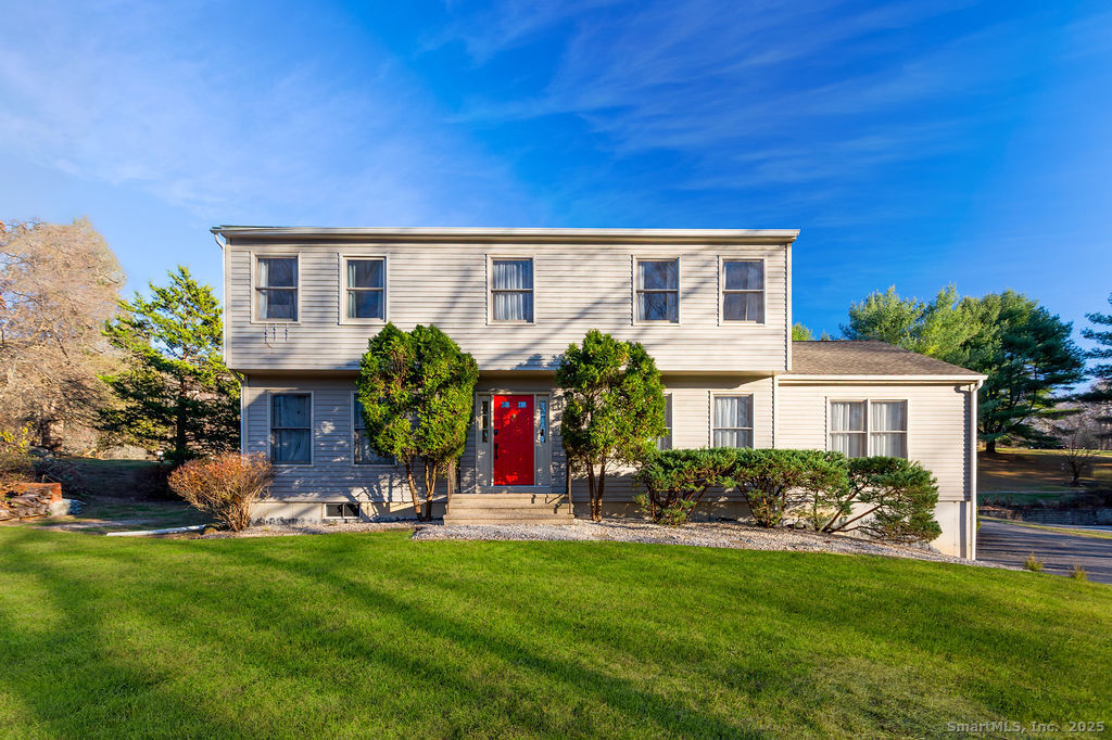 8 Phoebee Lane Brookfield CT 06804