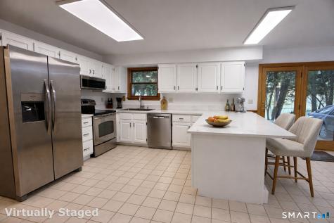 8 Phoebee Lane Brookfield CT 06804