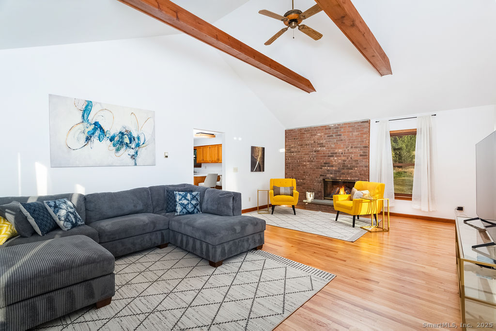 8 Phoebee Lane Brookfield CT 06804