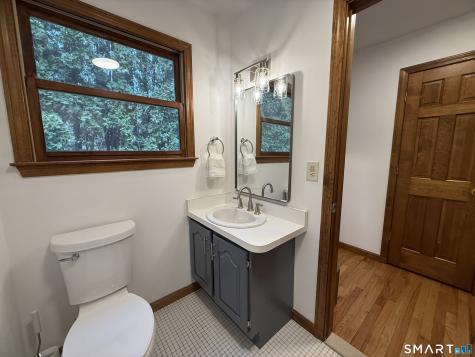 8 Phoebee Lane Brookfield CT 06804