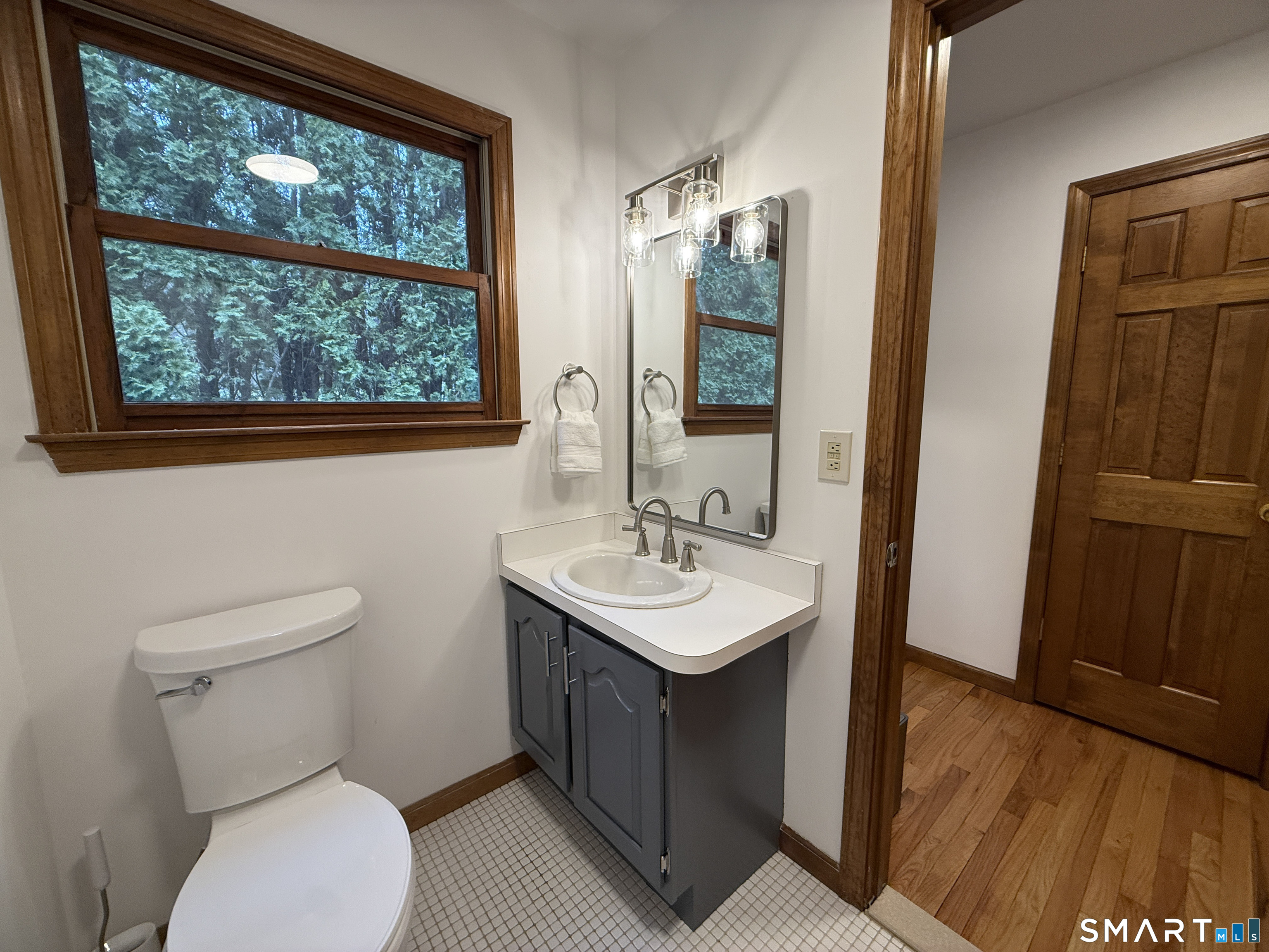8 Phoebee Lane Brookfield CT 06804