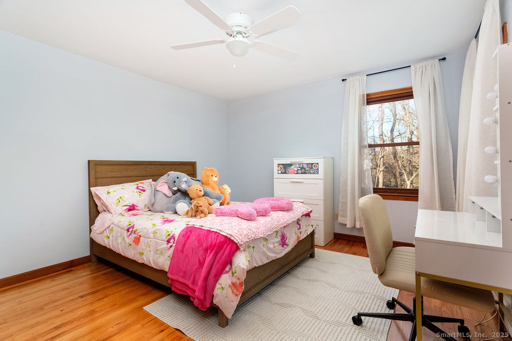 8 Phoebee Lane Brookfield CT 06804