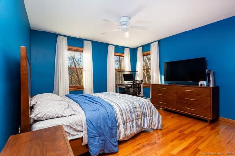 8 Phoebee Lane Brookfield CT 06804