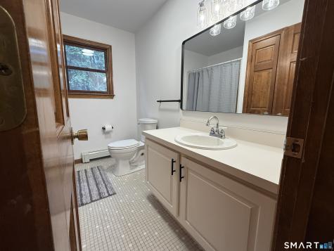 8 Phoebee Lane Brookfield CT 06804