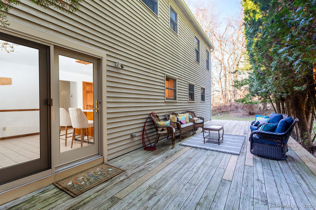 8 Phoebee Lane Brookfield CT 06804