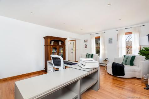 8 Phoebee Lane Brookfield CT 06804