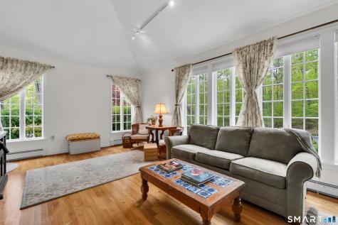 16 Sypher Road Chester CT 06412