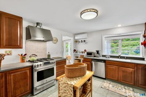16 Sypher Road Chester CT 06412