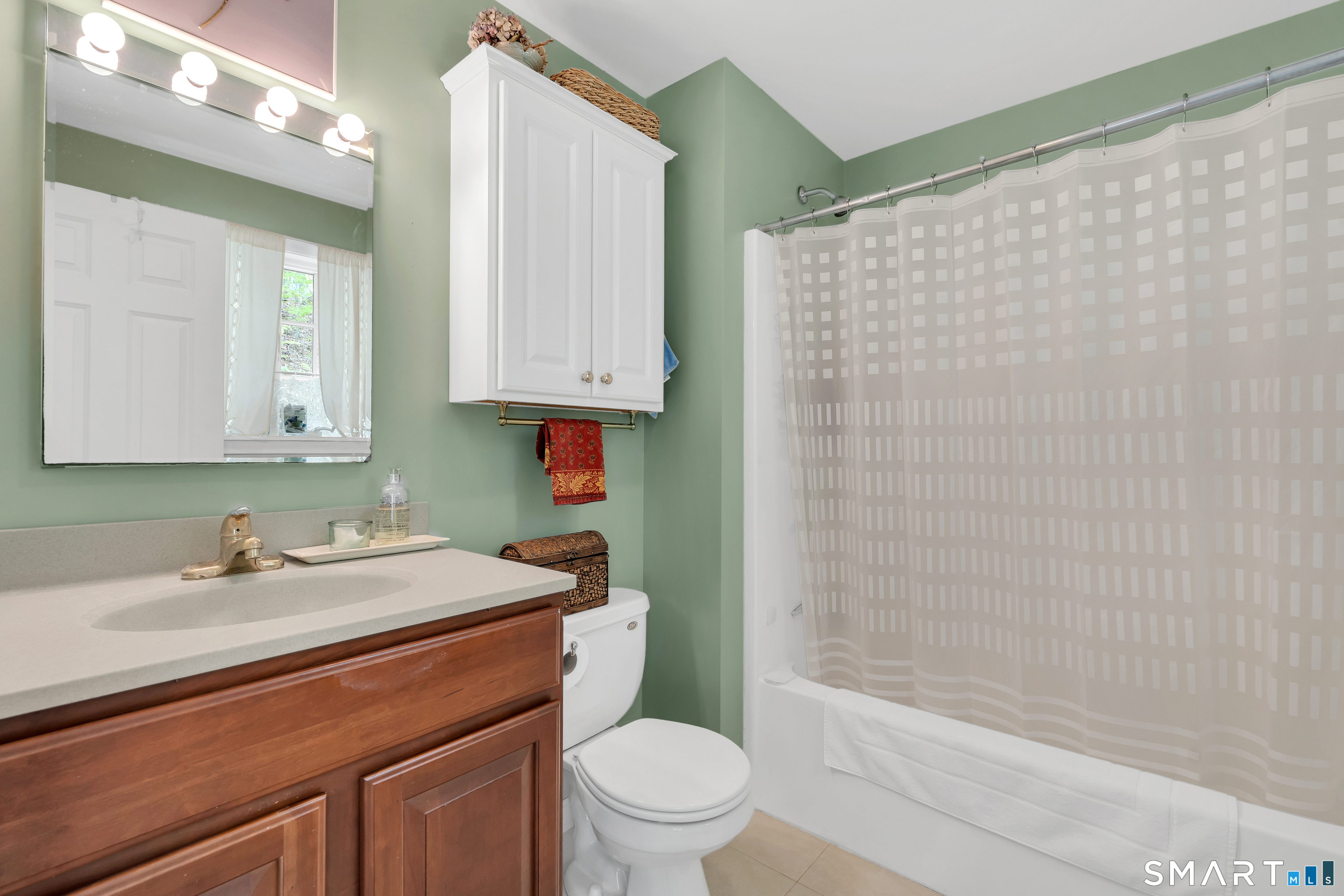 16 Sypher Road Chester CT 06412