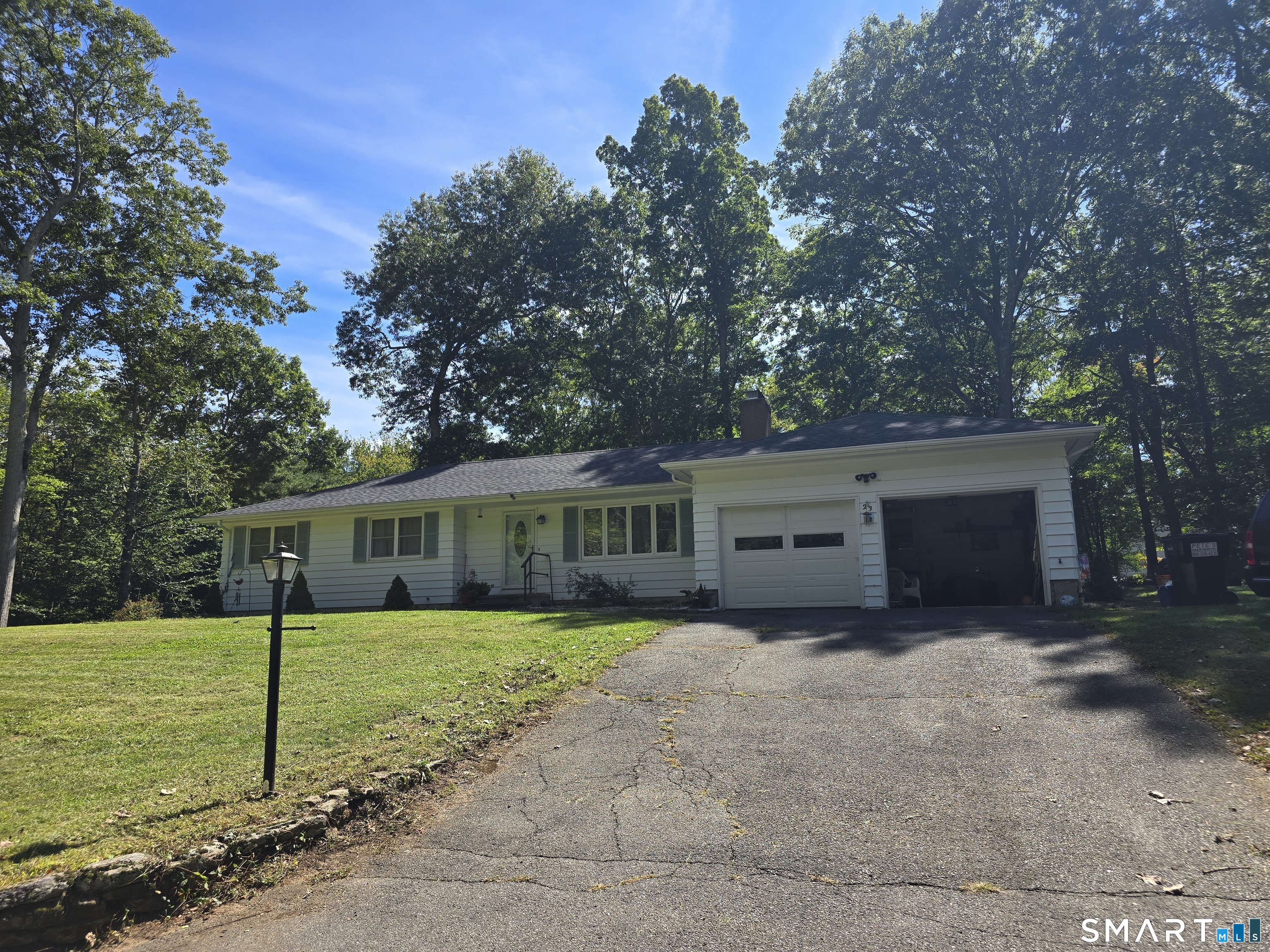 23 Bur Del Drive Haddam CT 06441