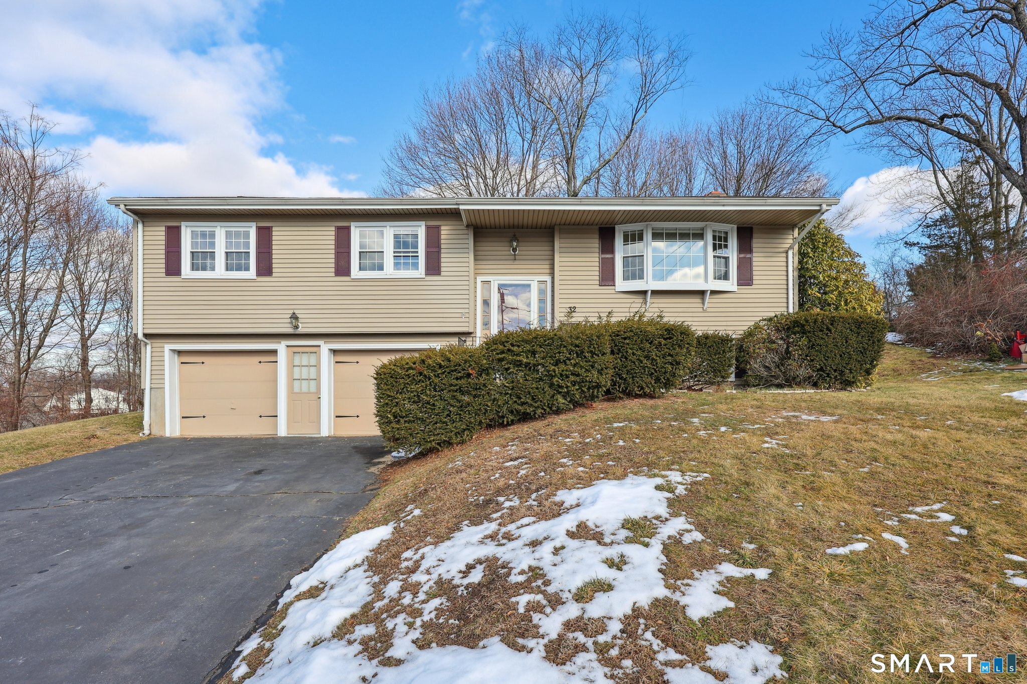 32 Lexington Circle Newington CT 06111
