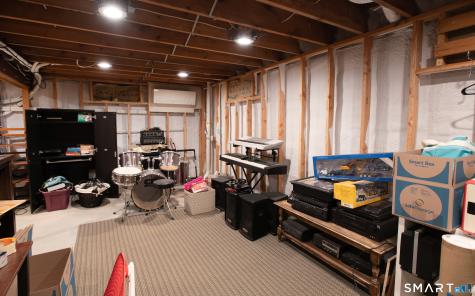 95 Obtuse Hill Road Brookfield CT 06804