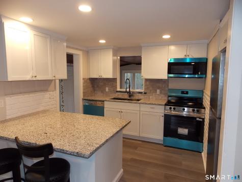218 Griffin Road Suffield CT 06093